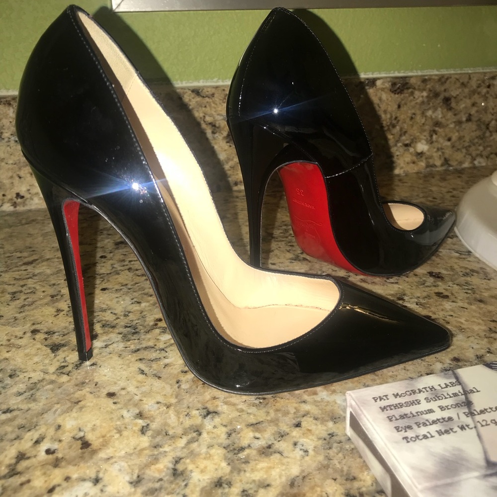 Christian Louboutin 👠